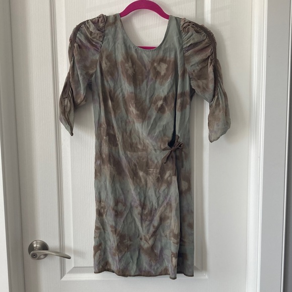 100% Silk Above Knee Watercolour Dress - Picture 1 of 2